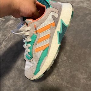 Youth adidas’s size 5.5